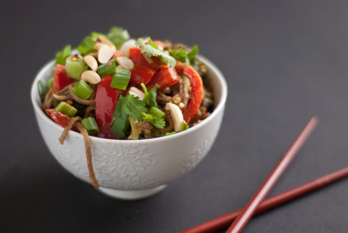 peanut soba noodles recipe with broccoli and red peppers peanut soba noodles recipe with broccoli and red peppers