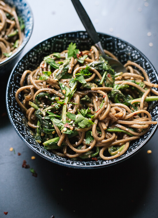 Broccoli rabe peanut soba noodles - cookieandkate.com