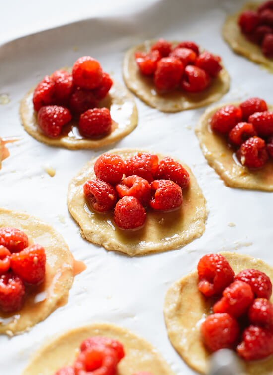 how to make raspberry hand pies